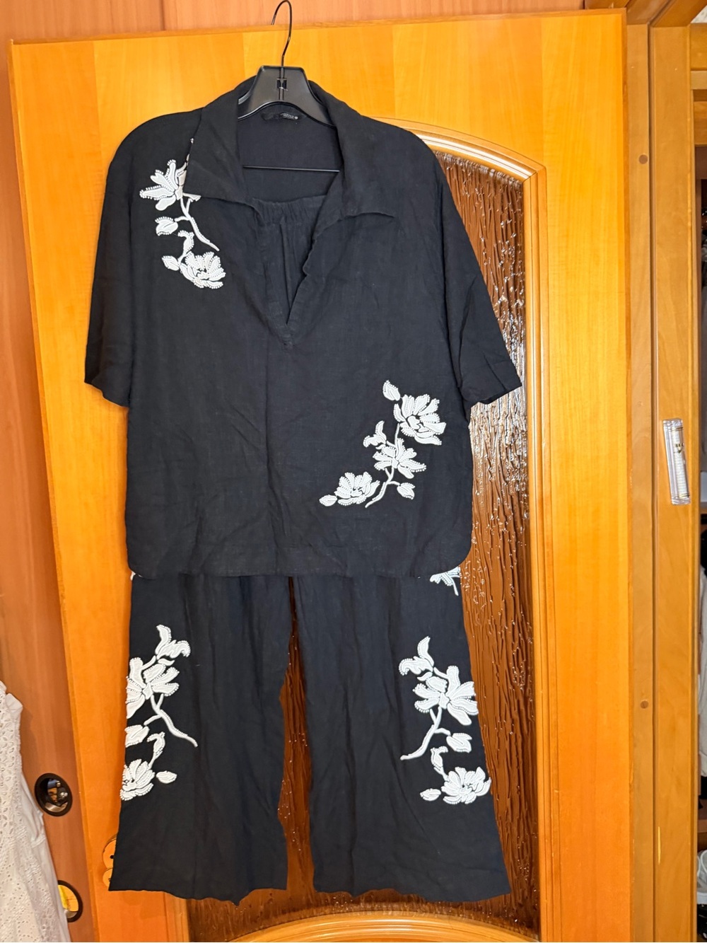 Zara Black Two-Piece Set with White Embroidered Detail. Sz XL